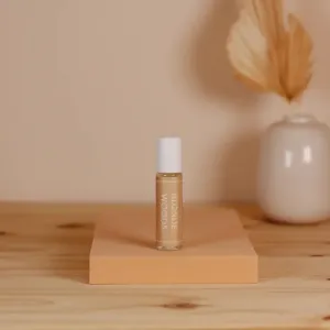 Blonde Woods Fragrance Roll On